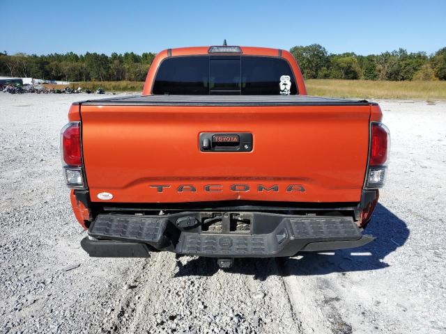 3TMCZ5AN6JM170811 - 2018 TOYOTA TACOMA DOUBLE CAB ORANGE photo 6