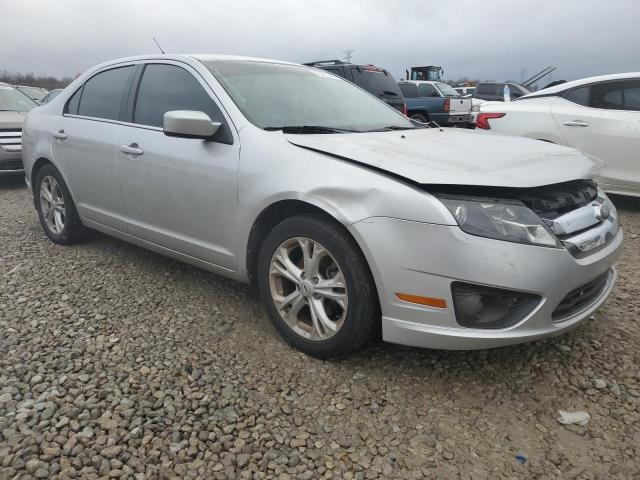 3FAHP0HGXCR305757 - 2012 FORD FUSION SE SILVER photo 4