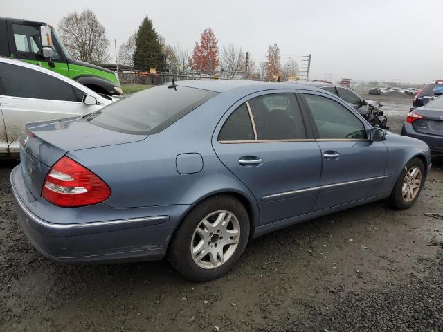 WDBUF65J15A721089 - 2005 MERCEDES-BENZ E 320 BLUE photo 3