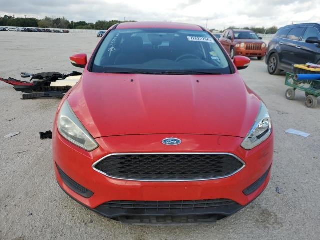 1FADP3K24FL295257 - 2015 FORD FOCUS SE RED photo 5