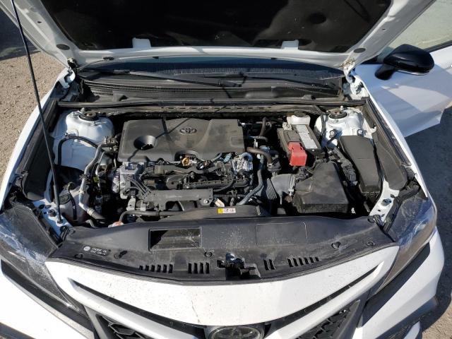 4T1T11AK8PU119090 - 2023 TOYOTA CAMRY SE NIGHT SHADE WHITE photo 11