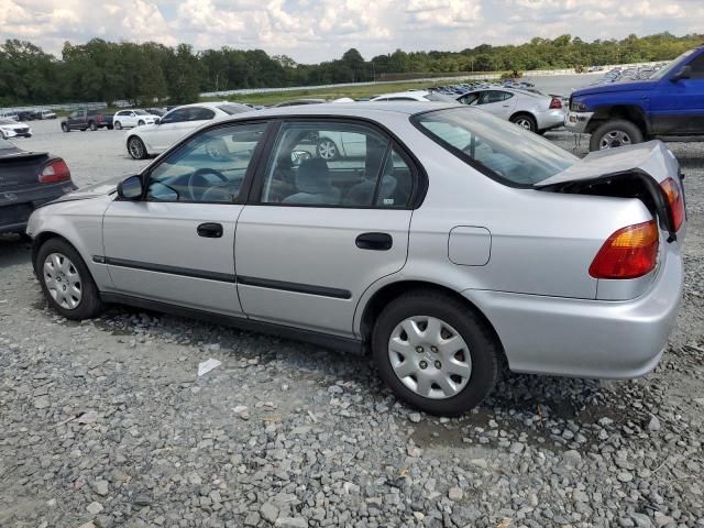 1HGEJ662XXL027828 - 1999 HONDA CIVIC DX SILVER photo 2