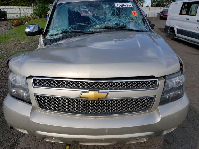 1GNSKCE04DR186891 - 2013 CHEVROLET TAHOE K1500 LTZ TAN photo 12