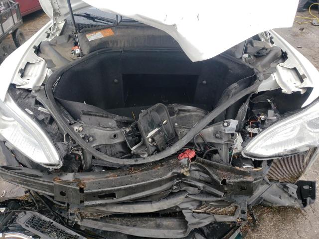 5YJSA1S10EFP24667 - 2014 TESLA MODEL S WHITE photo 11