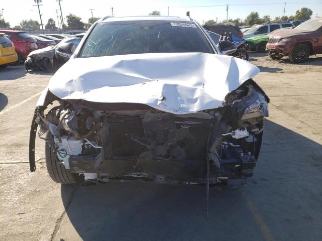 JTJYARBZ1K2123228 - 2019 LEXUS NX 300 BASE 白色 照片 5