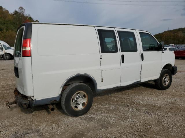 1GCHG35U971220902 - 2007 CHEVROLET EXPRESS G3 WHITE photo 3