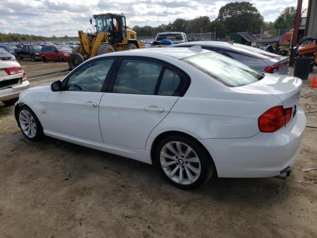 WBAPK7C50BA969865 - 2011 BMW 328 XI WHITE photo 2