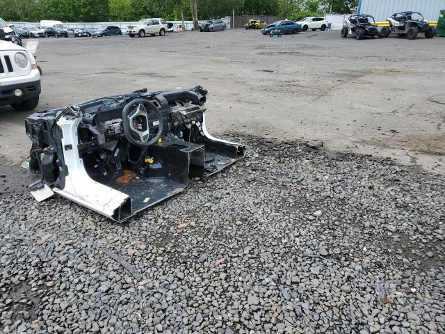 1G1YB2D7XH5117012 - 2017 CHEVROLET CORVETTE STINGRAY 1LT WHITE photo 2