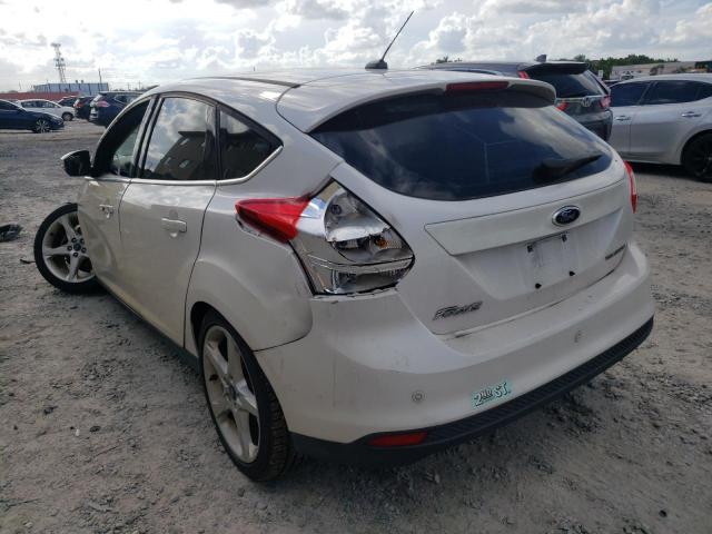 1FAHP3N22CL341659 - 2012 FORD FOCUS TITANIUM WHITE photo 3