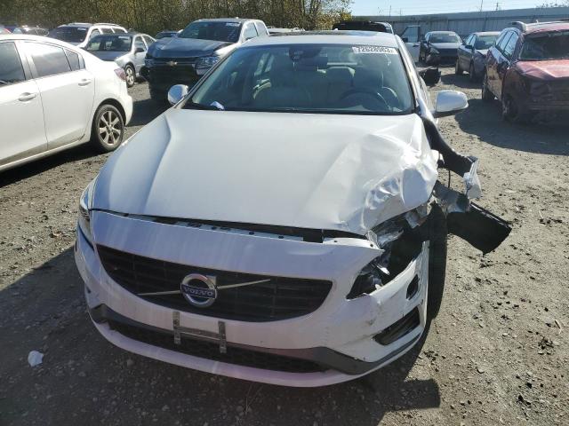 YV140MTL3H2430386 - 2017 VOLVO S60 DYNAMIC WHITE photo 5