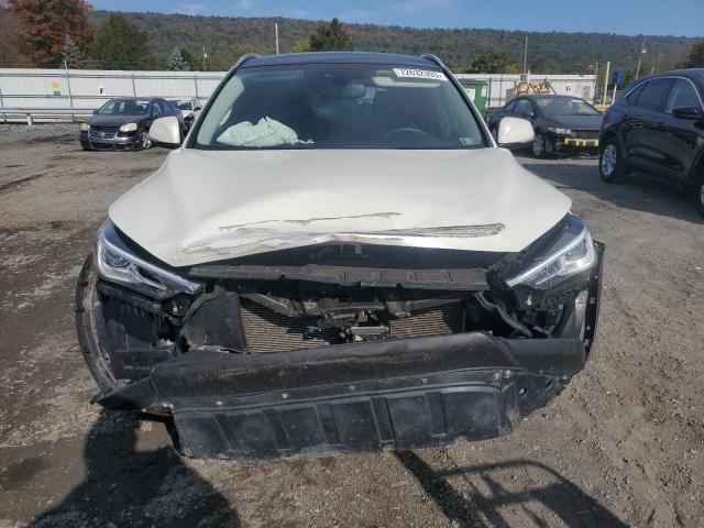 3PCAJ5M3XKF139477 - 2019 INFINITI QX50 ESSENTIAL WHITE photo 5