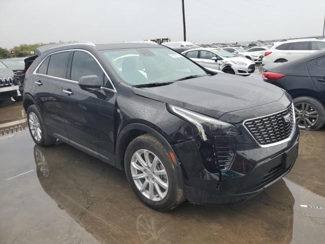 1GYAZAR42PF102696 - 2023 CADILLAC XT4 LUXURY BLACK photo 4