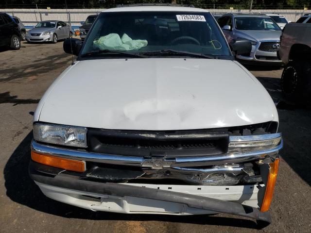 1GNCS13W0Y2303736 - 2000 CHEVROLET BLAZER WHITE photo 5