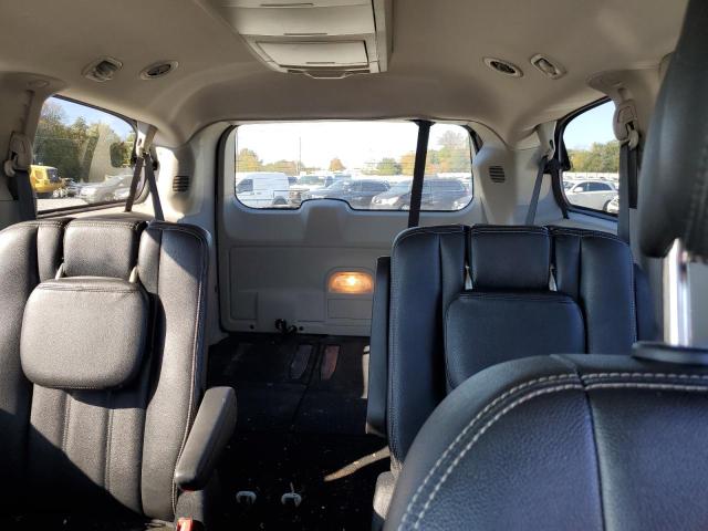 2C4RC1BG1GR300922 - 2016 CHRYSLER TOWN & COU TOURING WHITE photo 10