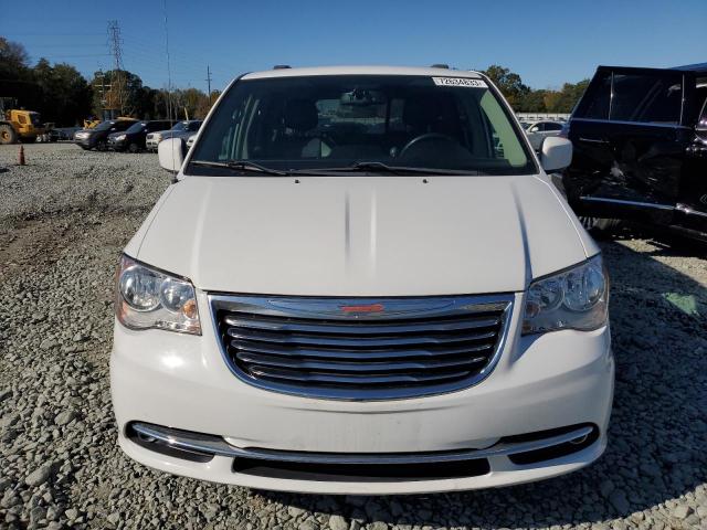 2C4RC1BG1GR300922 - 2016 CHRYSLER TOWN & COU TOURING WHITE photo 5