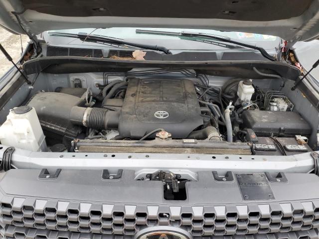 5TFUY5F19JX749850 - 2018 TOYOTA TUNDRA DOUBLE CAB SR/SR5 SILVER photo 11