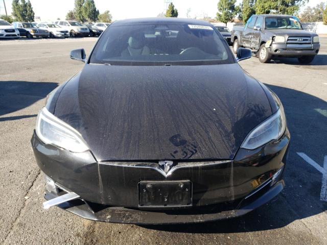5YJSA1E28JF281621 - 2018 TESLA MODEL S Սև լուսանկար 5