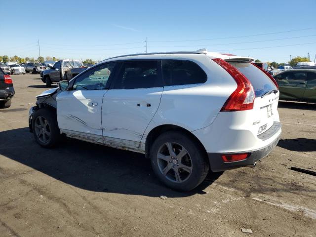 YV4902DZ3D2401609 - 2013 VOLVO XC60 T6 WHITE photo 2