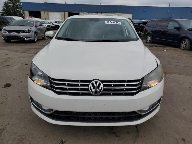 1VWCV7A3XFC085885 - 2015 VOLKSWAGEN PASSAT SEL WHITE photo 5