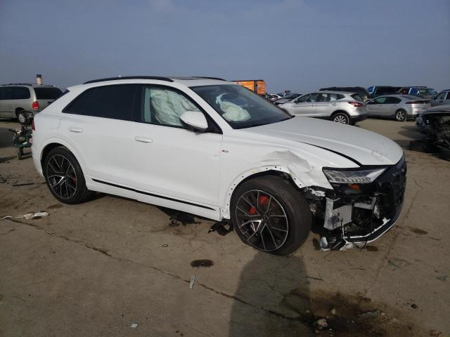 WA1FVBF10ND009783 - 2022 AUDI Q8 PRESTIGE S-LINE WHITE photo 4