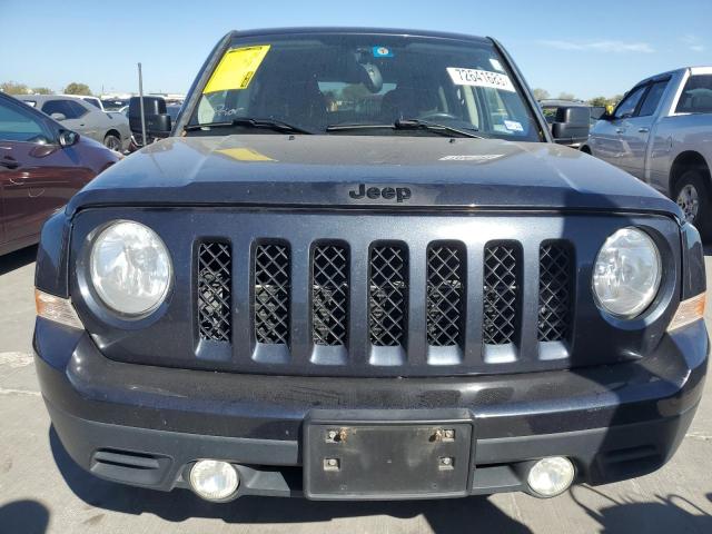 1C4NJPFB8ED660338 - 2014 JEEP PATRIOT LATITUDE GRAY photo 5