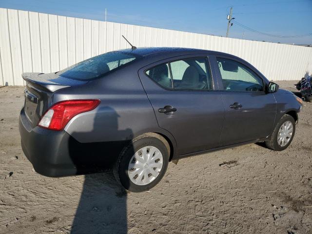 3N1CN7AP8HL901220 - 2017 NISSAN VERSA S GRAY photo 3