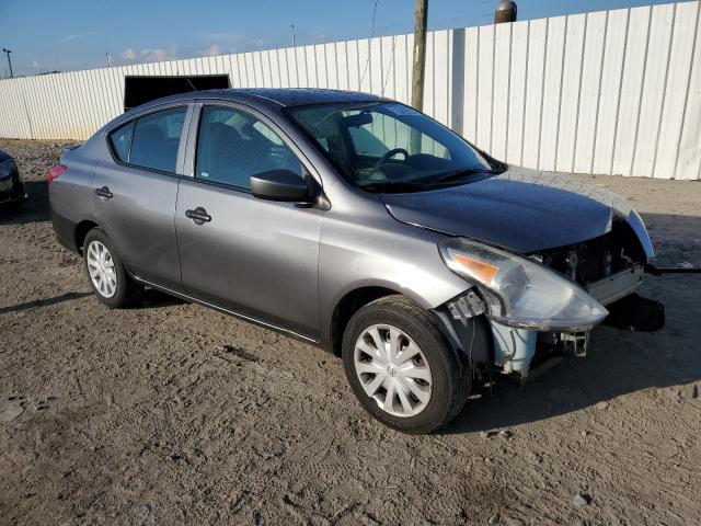 3N1CN7AP8HL901220 - 2017 NISSAN VERSA S GRAY photo 4