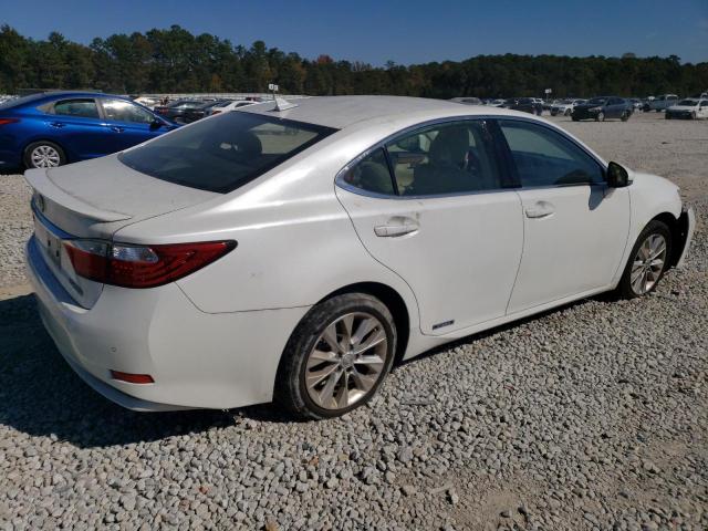 JTHBW1GGXE2048888 - 2014 LEXUS ES 300H WHITE photo 3