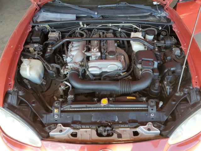 JM1NB353910206505 - 2001 MAZDA MX-5 MIATA BASE RED photo 11