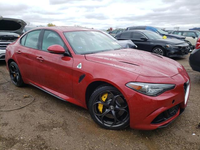 ZARFAEAV1J7595874 - 2018 ALFA ROMEO GIULIA QUADRIFOGLIO RED photo 4