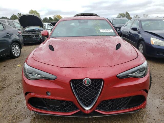 ZARFAEAV1J7595874 - 2018 ALFA ROMEO GIULIA QUADRIFOGLIO RED photo 5