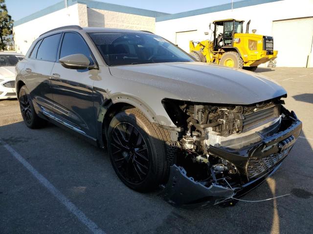 WA16ABGE8RB008380 - 2024 AUDI Q8 E-TRON PRESTIGE GRAY photo 4