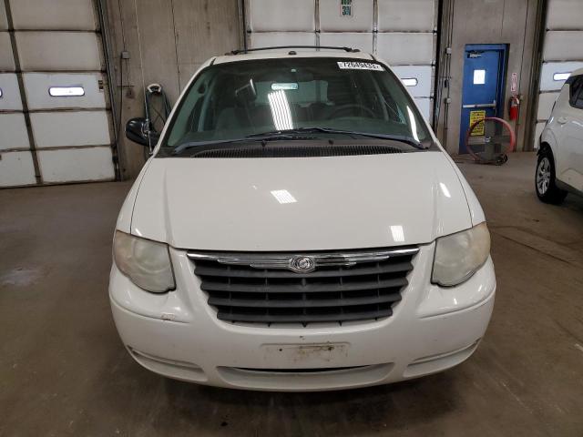 2A4GP54L47R346588 - 2007 CHRYSLER TOWN & COU TOURING WHITE photo 5