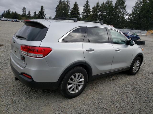 5XYPGDA59HG332388 - 2017 KIA SORENTO LX SILVER photo 3