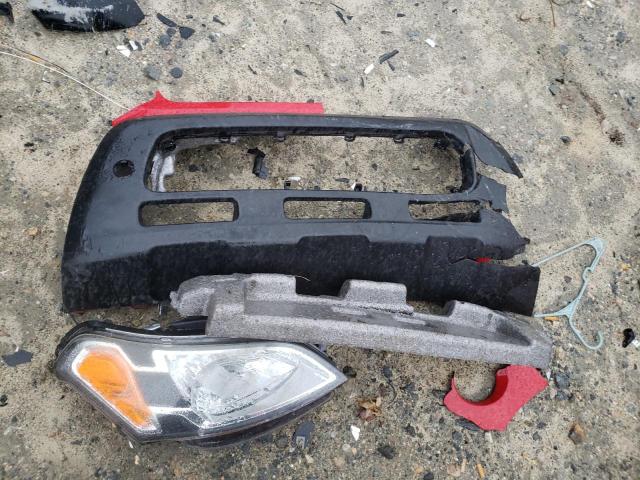 KNDJT2A27A7035795 - 2010 KIA SOUL + RED photo 13