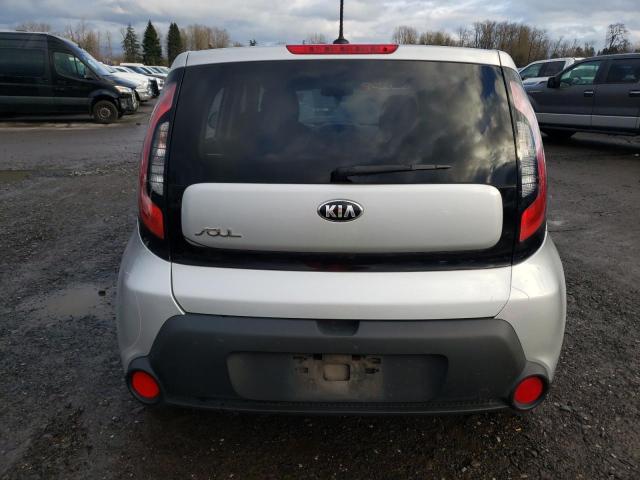 KNDJN2A20E7732418 - 2014 KIA SOUL SILVER photo 6