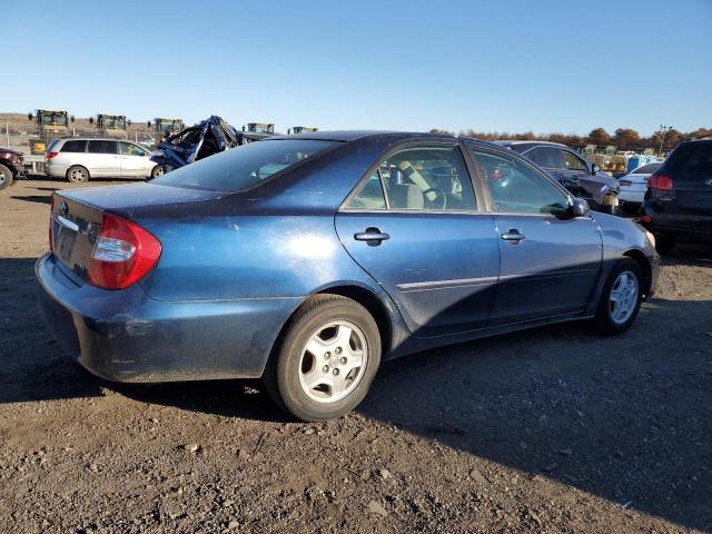 4T1BF32K92U527176 - 2002 TOYOTA CAMRY LE BLUE photo 3