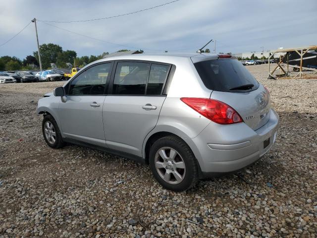 3N1BC13EX9L472030 - 2009 NISSAN VERSA S SILVER photo 2