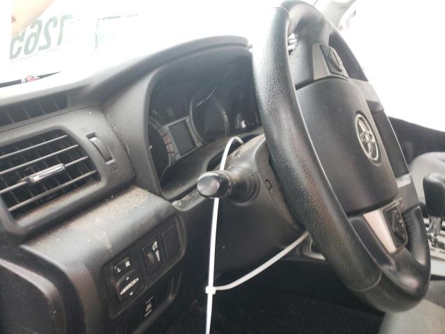 JTEBU5JR2J5523088 - 2018 TOYOTA 4RUNNER SR5/SR5 PREMIUM WHITE photo 9