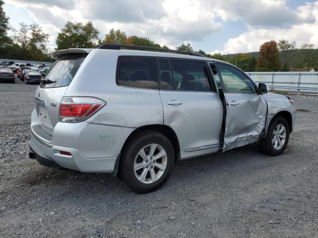 JTEBC3EH5D2017480 - 2013 TOYOTA HIGHLANDER HYBRID SILVER photo 3