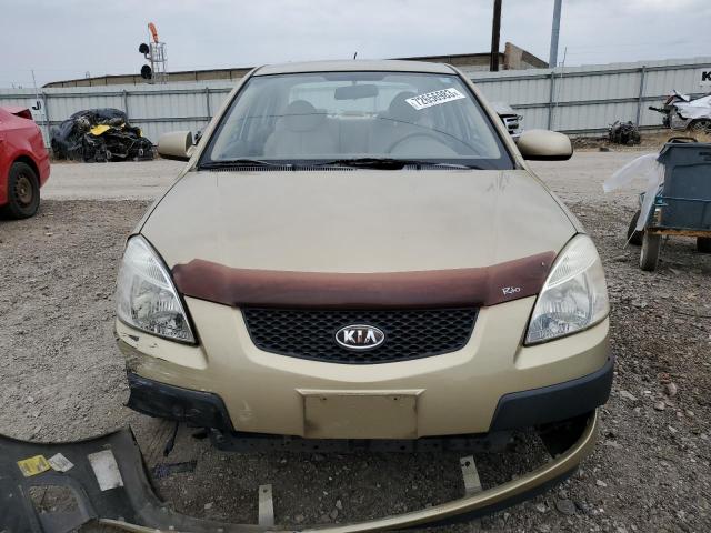 KNADE223196568447 - 2009 KIA RIO BASE GOLD photo 5