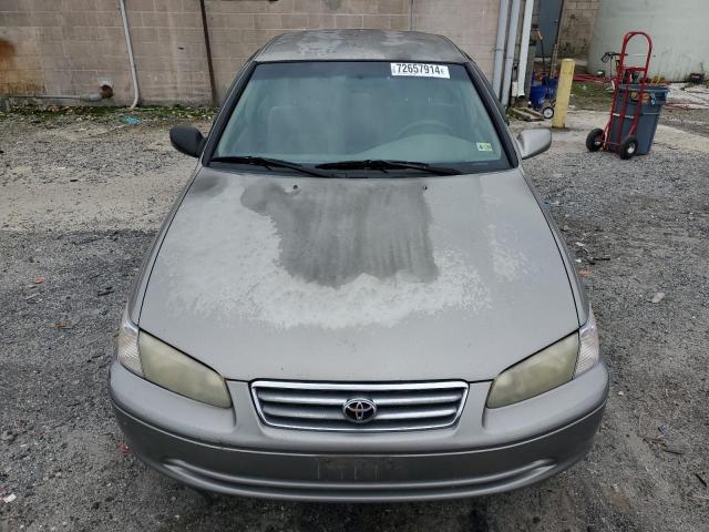 JT2BG22K910558664 - 2001 TOYOTA CAMRY CE BEIGE photo 5