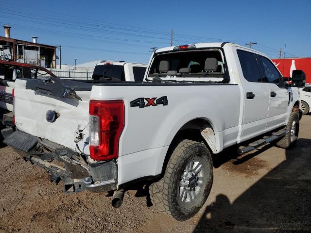 1FT7W2B67HED52758 - 2017 FORD F250 SUPER DUTY WHITE photo 3