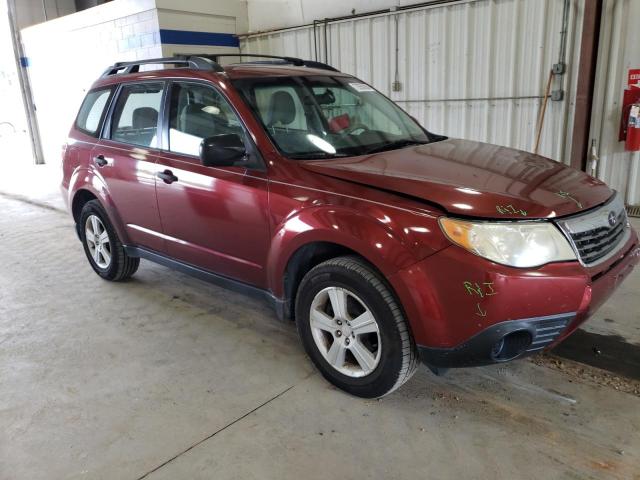JF2SH6BC6AH801368 - 2010 SUBARU FORESTER XS Bordeaux Foto 4