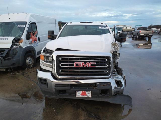 1GT42TCG4KF278230 - 2019 GMC SIERRA K3500 WHITE photo 5