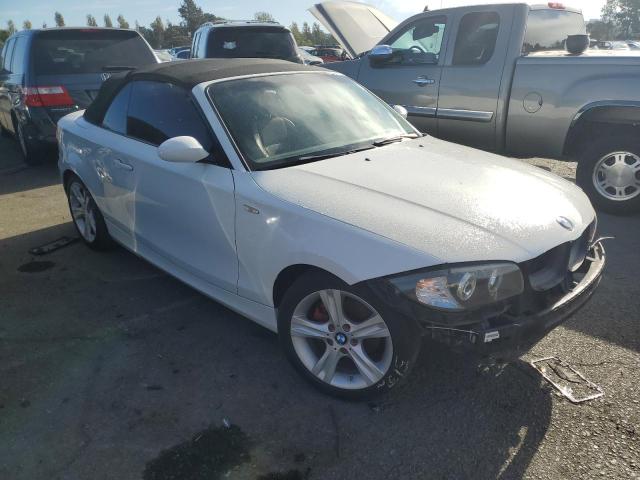 WBAUN13508VH77633 - 2008 BMW 128 I WHITE photo 4