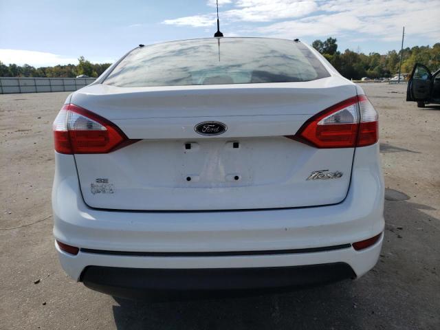 3FADP4BJ3GM106708 - 2016 FORD FIESTA SE WHITE photo 6