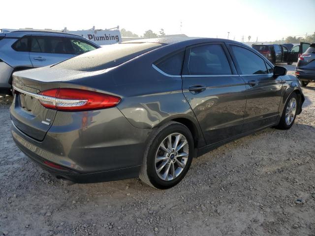 3FA6P0HD9HR124962 - 2017 FORD FUSION SE GRAY photo 3