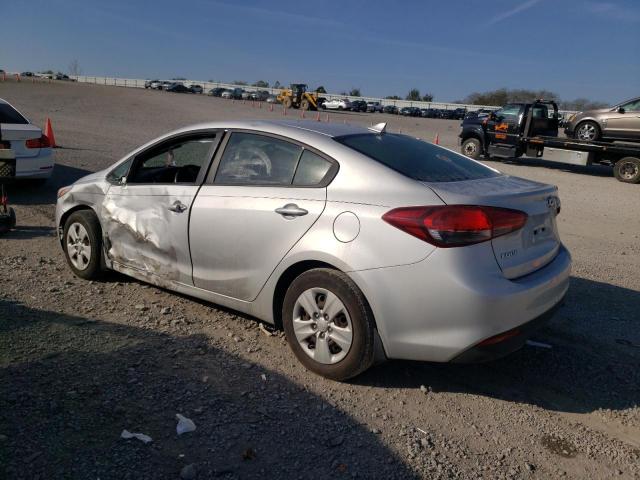 3KPFK4A72HE056418 - 2017 KIA FORTE LX SILVER photo 2