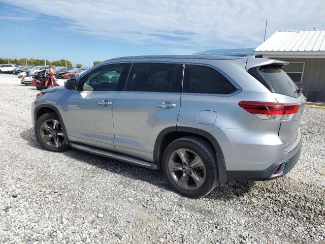 5TDYZRFH8HS228105 - 2017 TOYOTA HIGHLANDER LIMITED SILVER photo 2